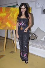 Nisha Jamwal at the launch of Rouble Nagi_s exhibition in Olive, Mumbai on 23rd Oct 2012 (8).JPG